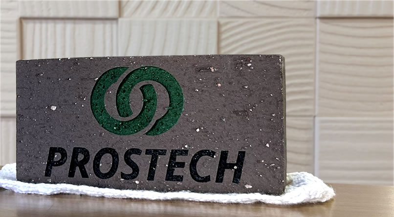 「PROSTECH」刻印れんが